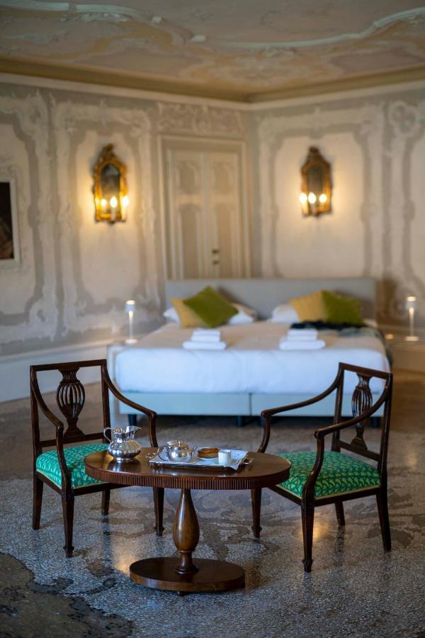 Mocenigo Grand Canal Luxury Venise
