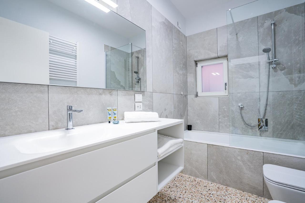 Ca' San Beneto Completely Refurbished In A Fabulously Area Venedig