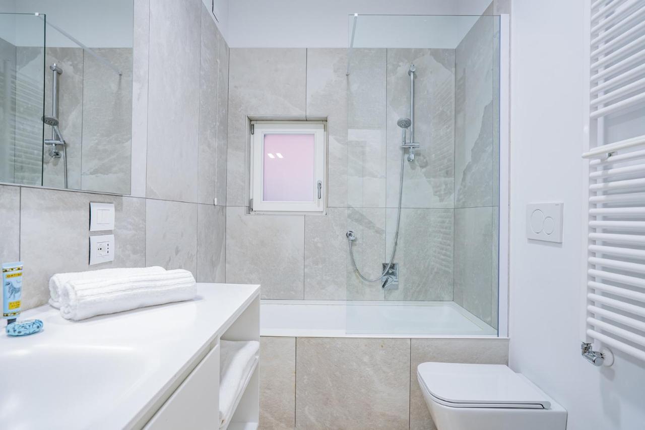 Ca' San Beneto Completely Refurbished In A Fabulously Area * Venedig