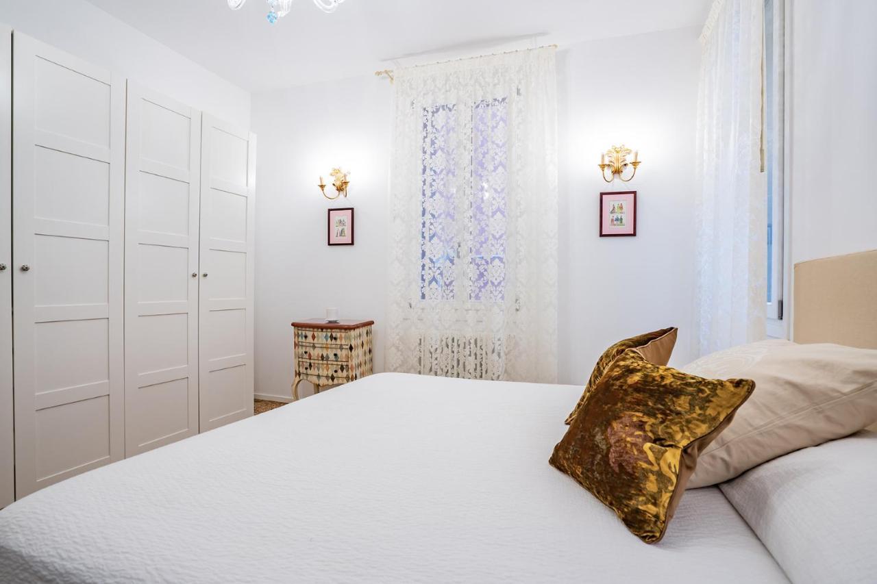 Ca' San Beneto Completely Refurbished In A Fabulously Area Apartment Venedig