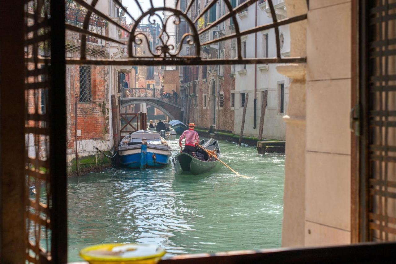 Casa Flavia Ai Morosini - Luxury With Canal View Ferienhaus Venedig