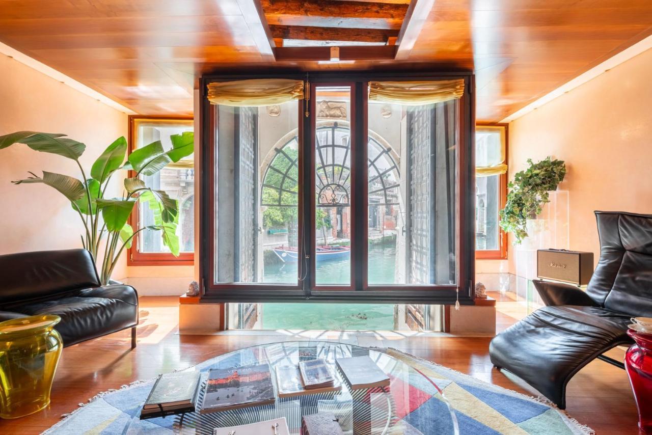 Ferienhaus Casa Flavia Ai Morosini - Luxury With Canal View Venedig