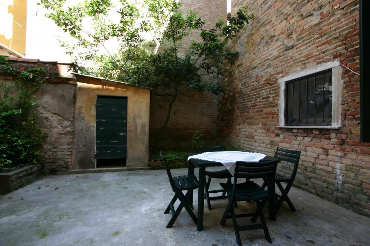 Salute-accademia Appartement *