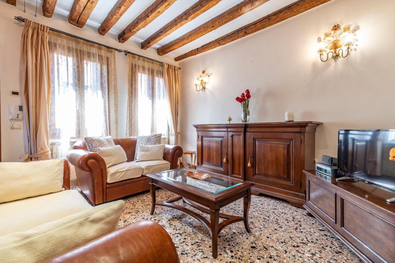 Apartment Al Campanile View And Terrace By Wonderful Italy *