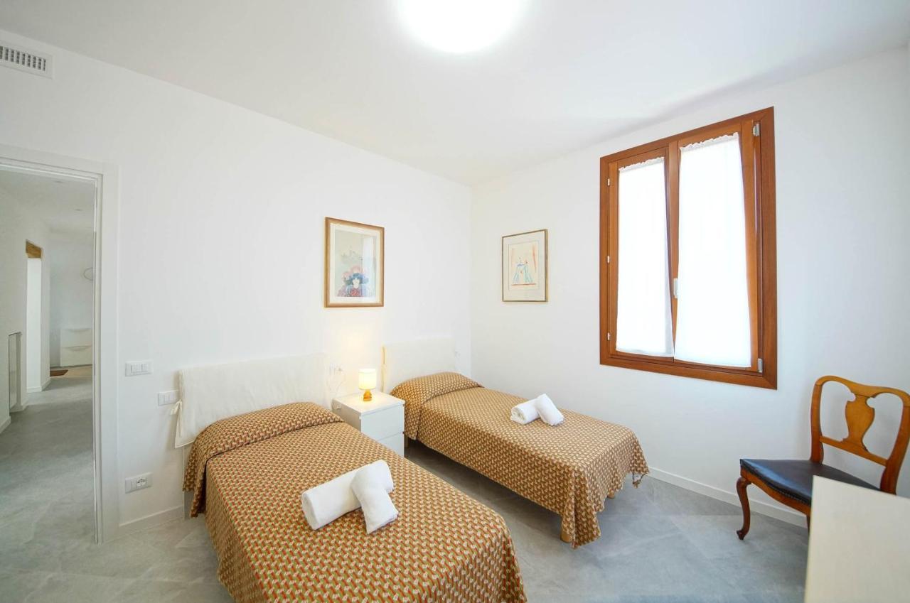 Dolcevita N 515 Redentore * Venise