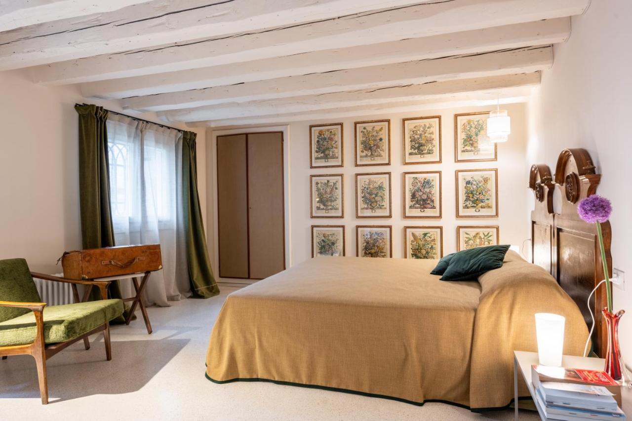 Palazzo Borgoloco * Venice