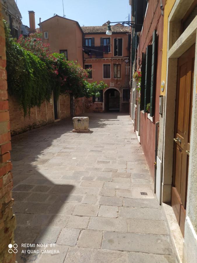 Casa Gialla * Venise