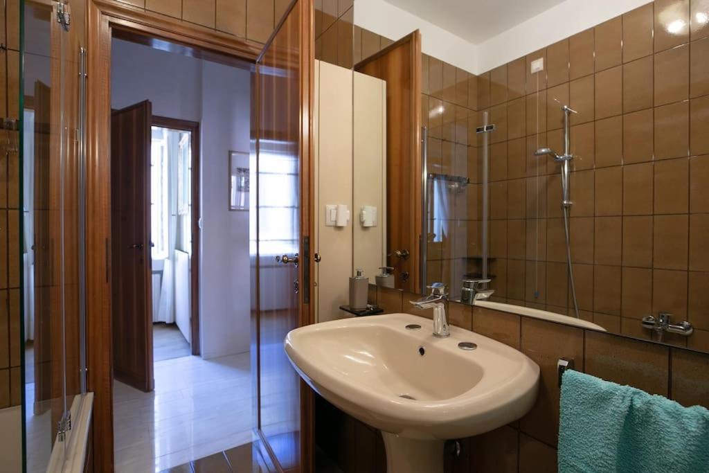 Appartement Classy Spacious Close To St.mark Square *