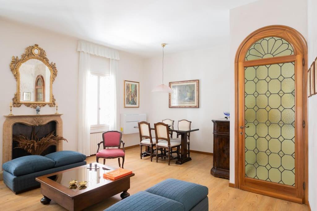 Appartement Classy Spacious Close To St.mark Square Venise