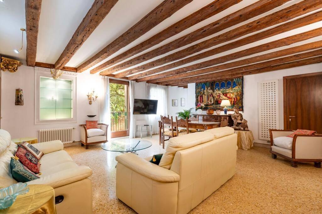 Ca' Mandorla 027042loc09523 Appartement Venise