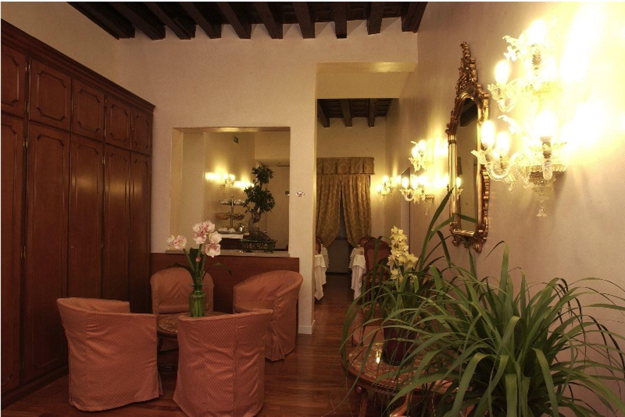 Hotel Canal 3*