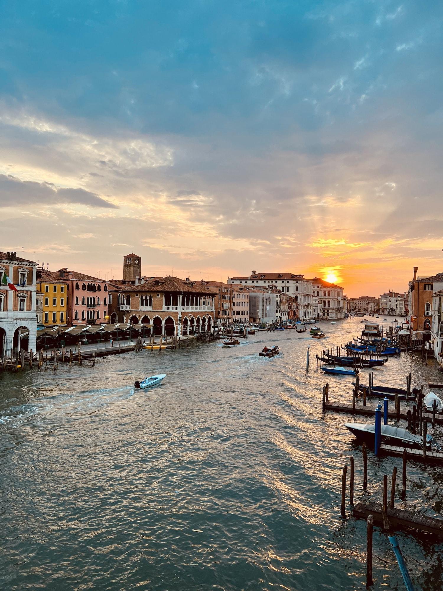 Locanda Leon Bianco On The Grand Canal 3*