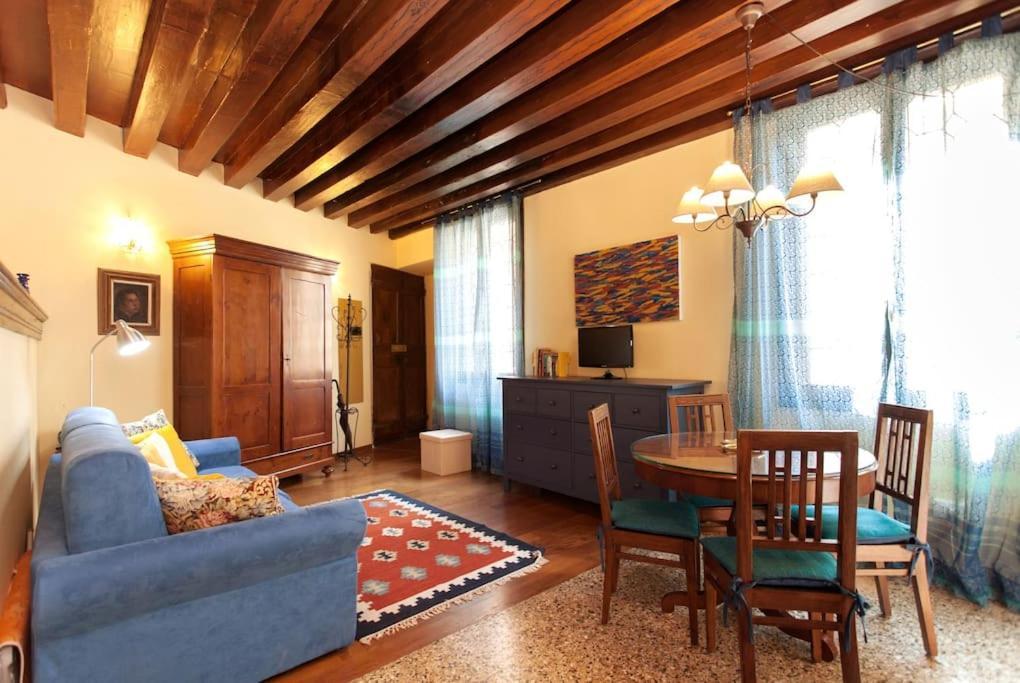Appartement Charm - Close To Rialto And San Marco *