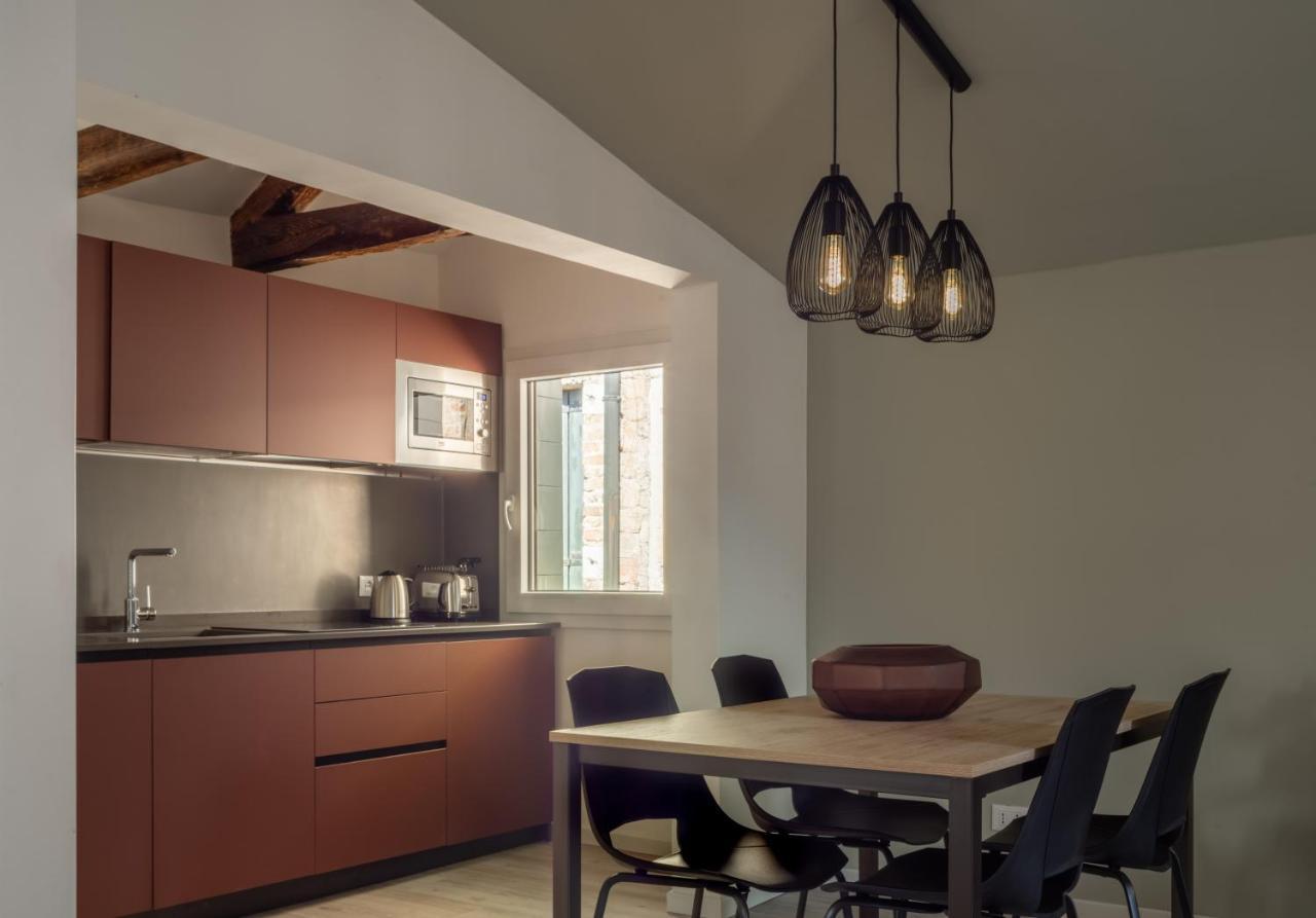 Sant'aponal Cozy With Balcony R&r * Venedig