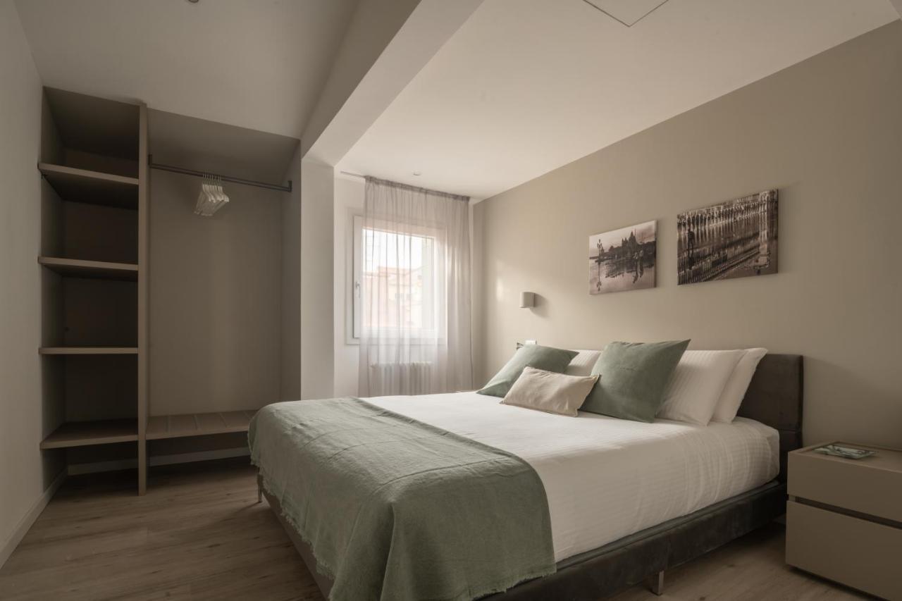 Sant'aponal Cozy With Balcony R&r Venedig