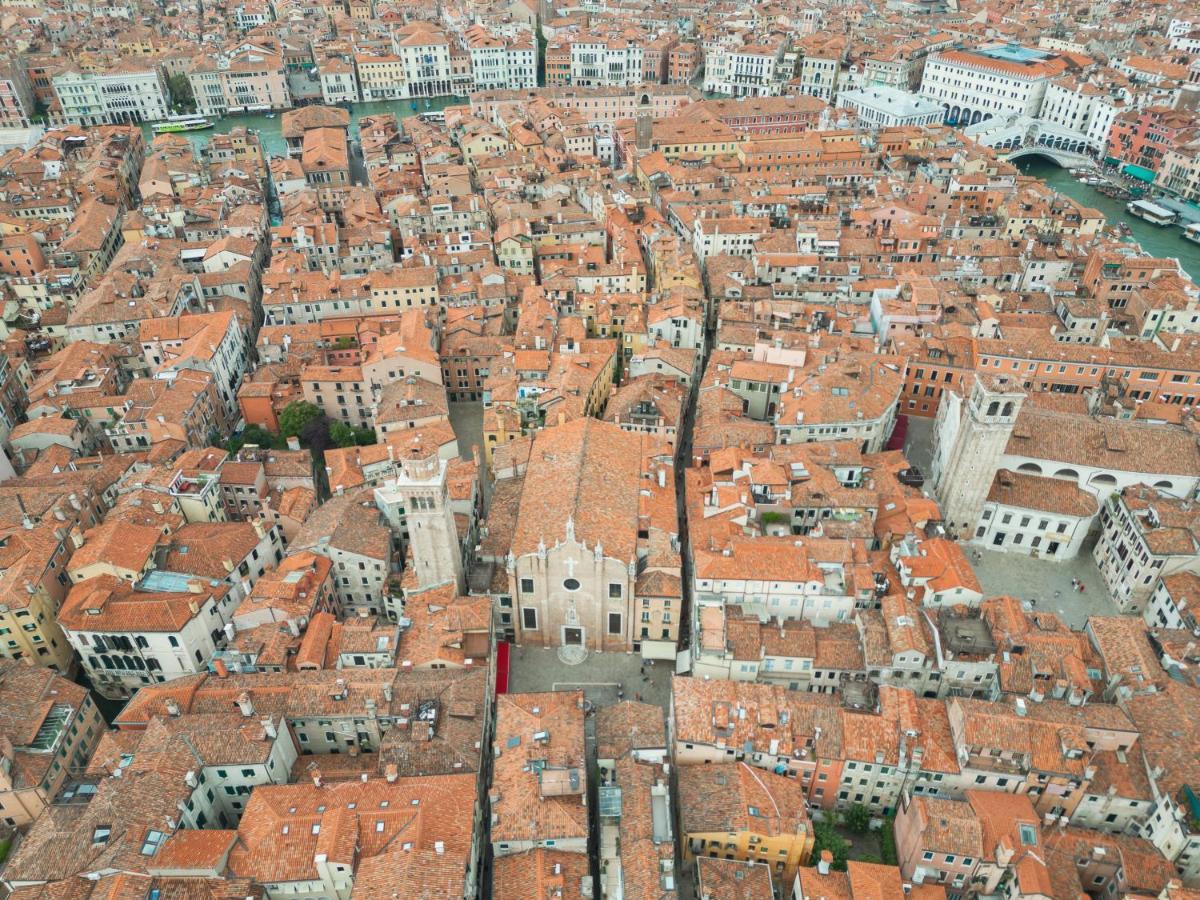 Sant'aponal Cozy With Balcony R&r * Venedig
