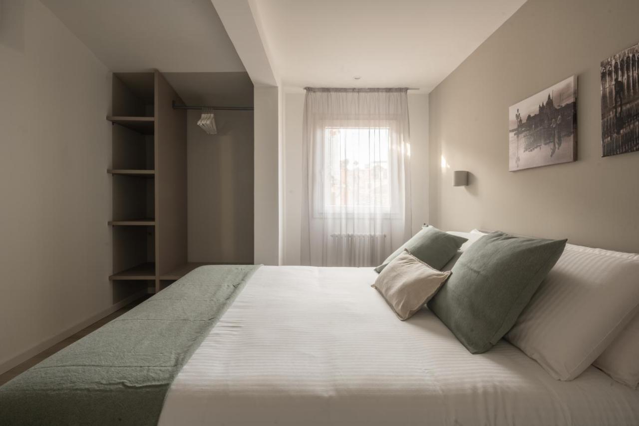 Sant'aponal Cozy With Balcony R&r * Venedig