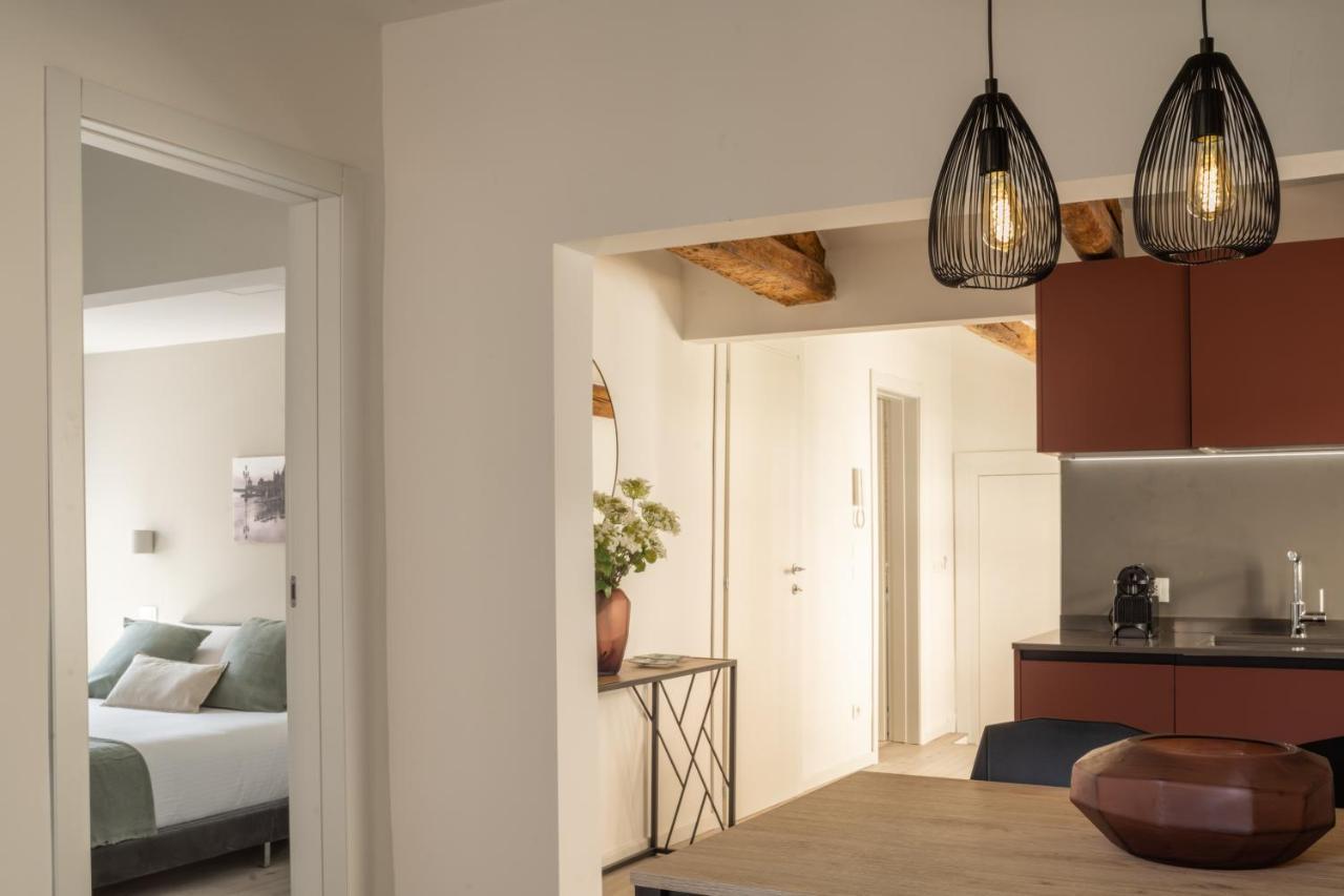 Apartment Sant'aponal Cozy With Balcony R&r Venedig
