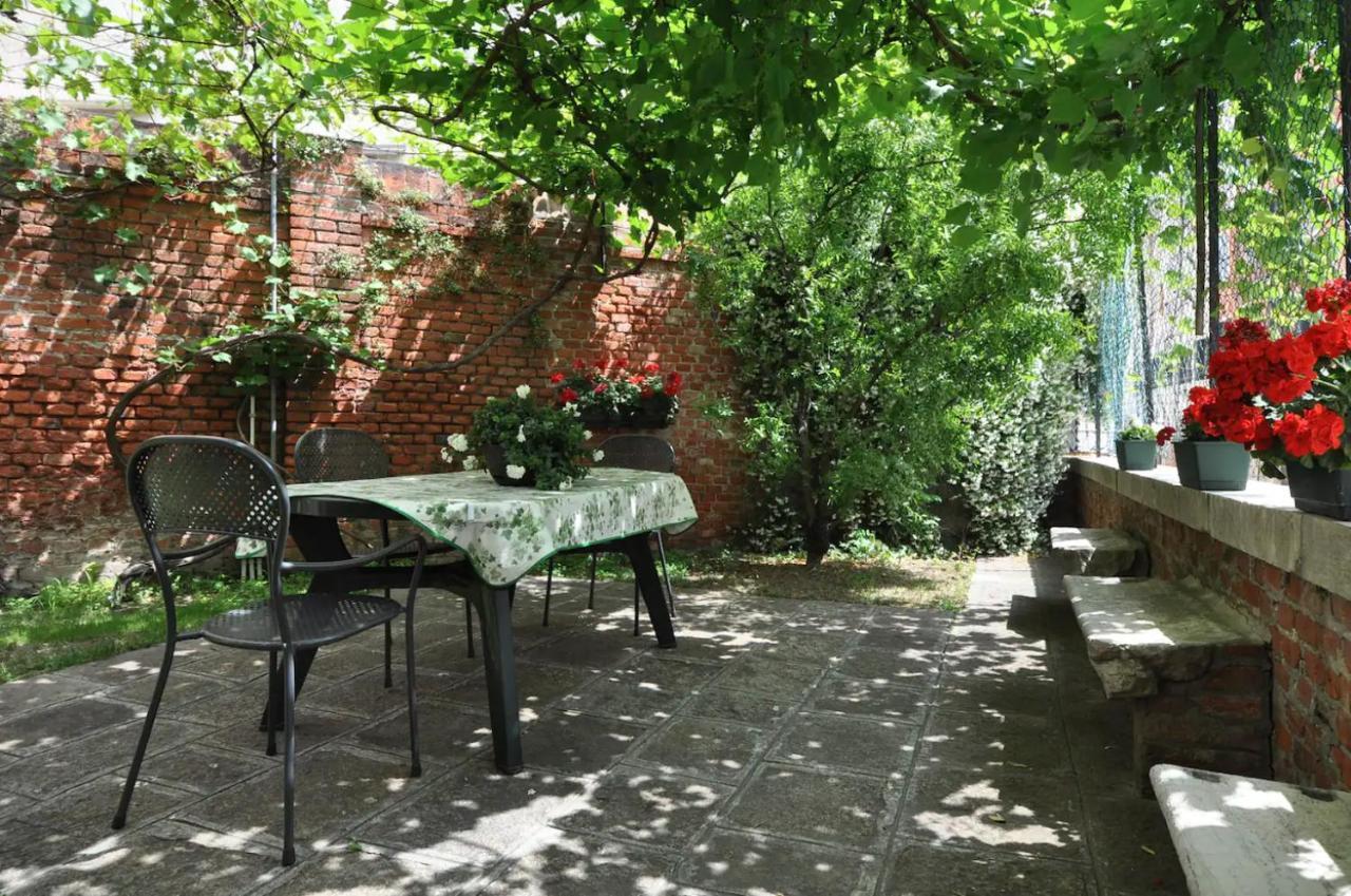 Garden In Biennale * Venise