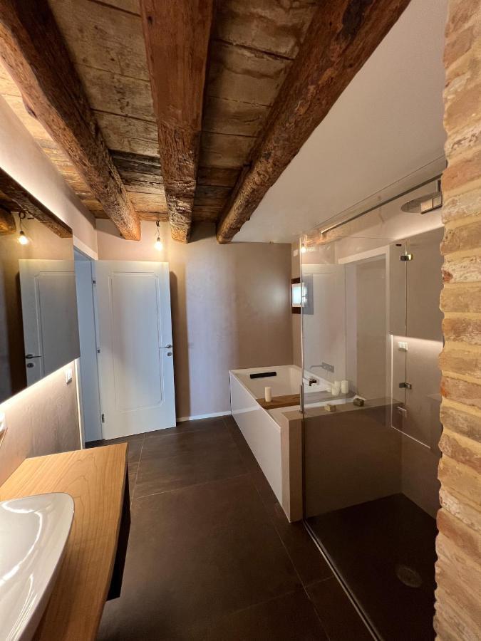 Luxury - Private Jacuzzi And Design Appartement Venetië