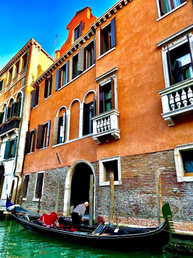 Dama Bianca * Venice