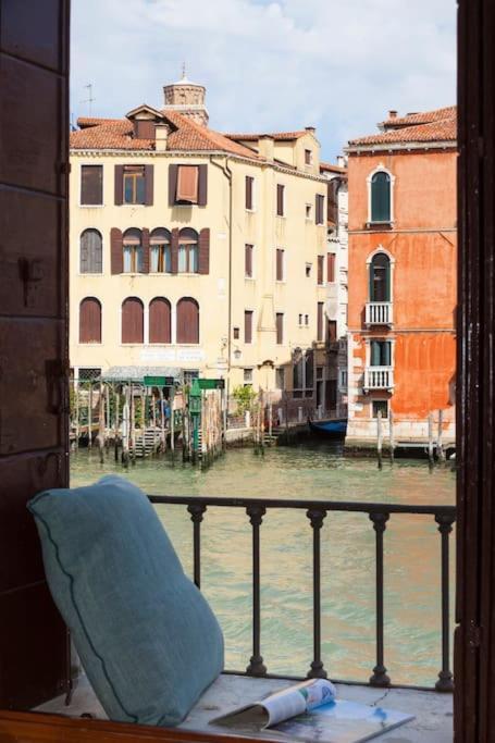 Apartment Palazzo Alvera Grand Canal Venedig