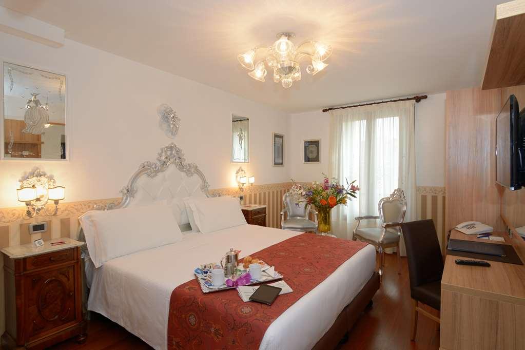 Unahotels Ala * Venise