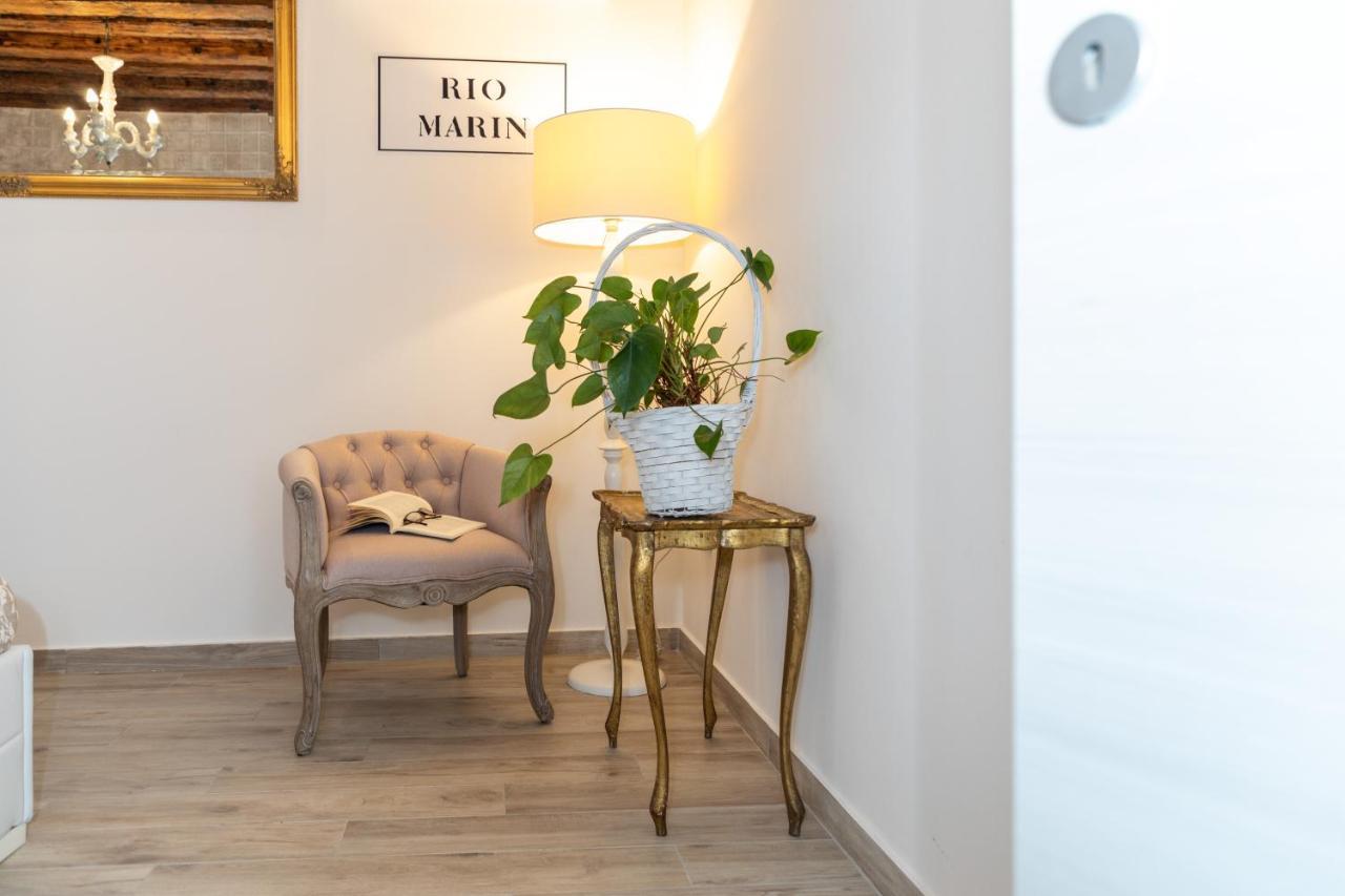 Downtown With Private Garden Appartement *