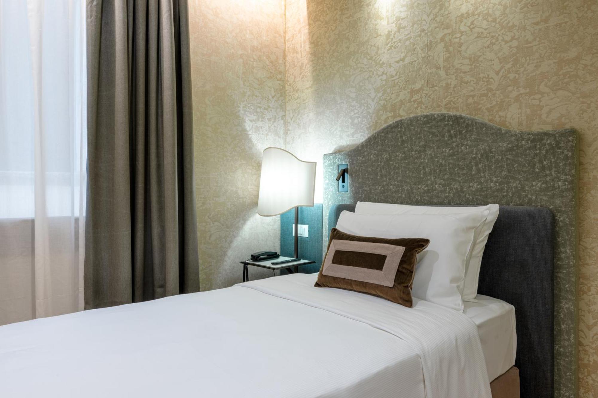 Acca Hotel
