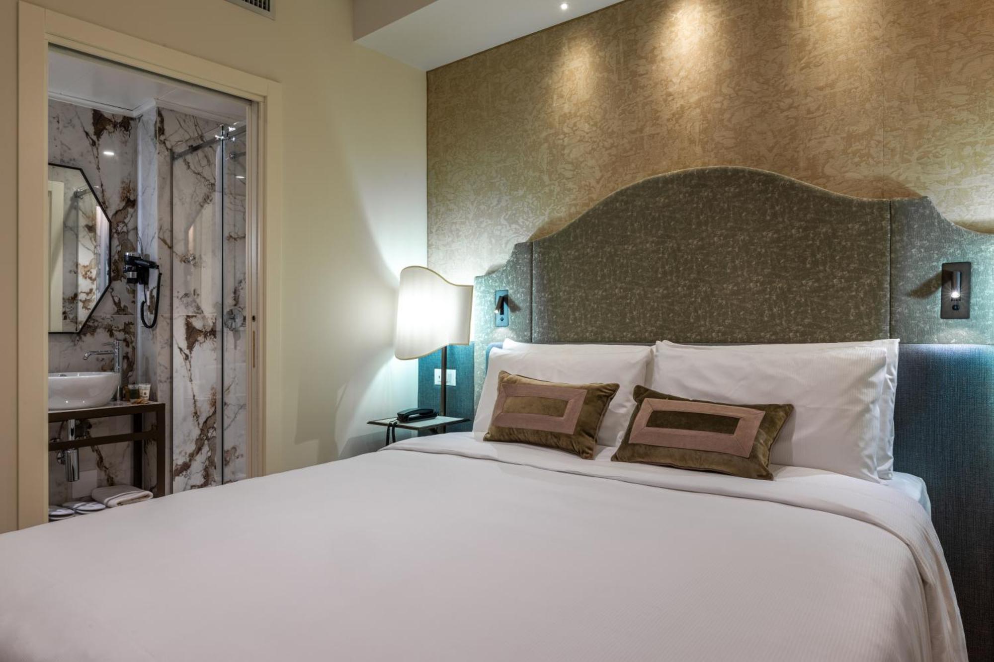 Acca Hotel 3*