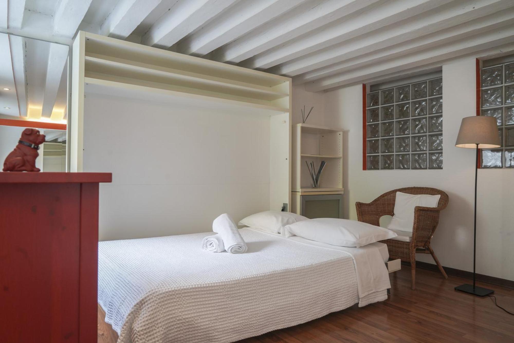 Melusina Homes Historical Center Appartement *