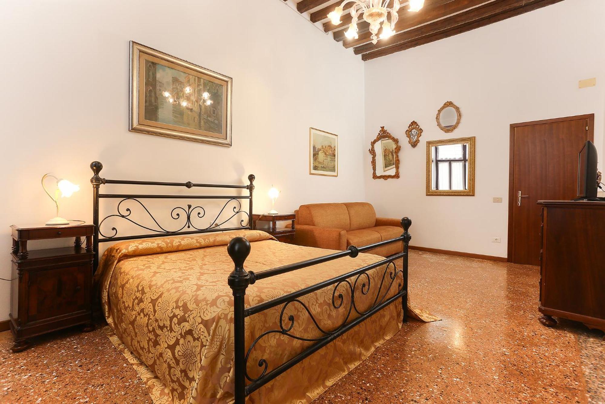 Appartement Leoncini With A Wonderful Canal View Venetië