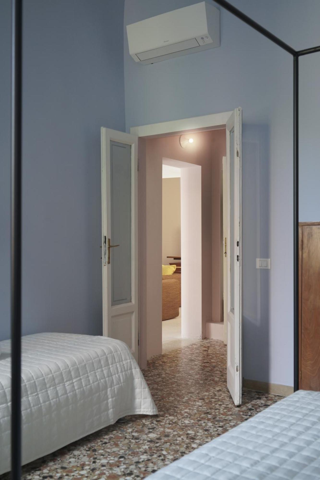 Apartment Family With Terrace Historical Center Venedig