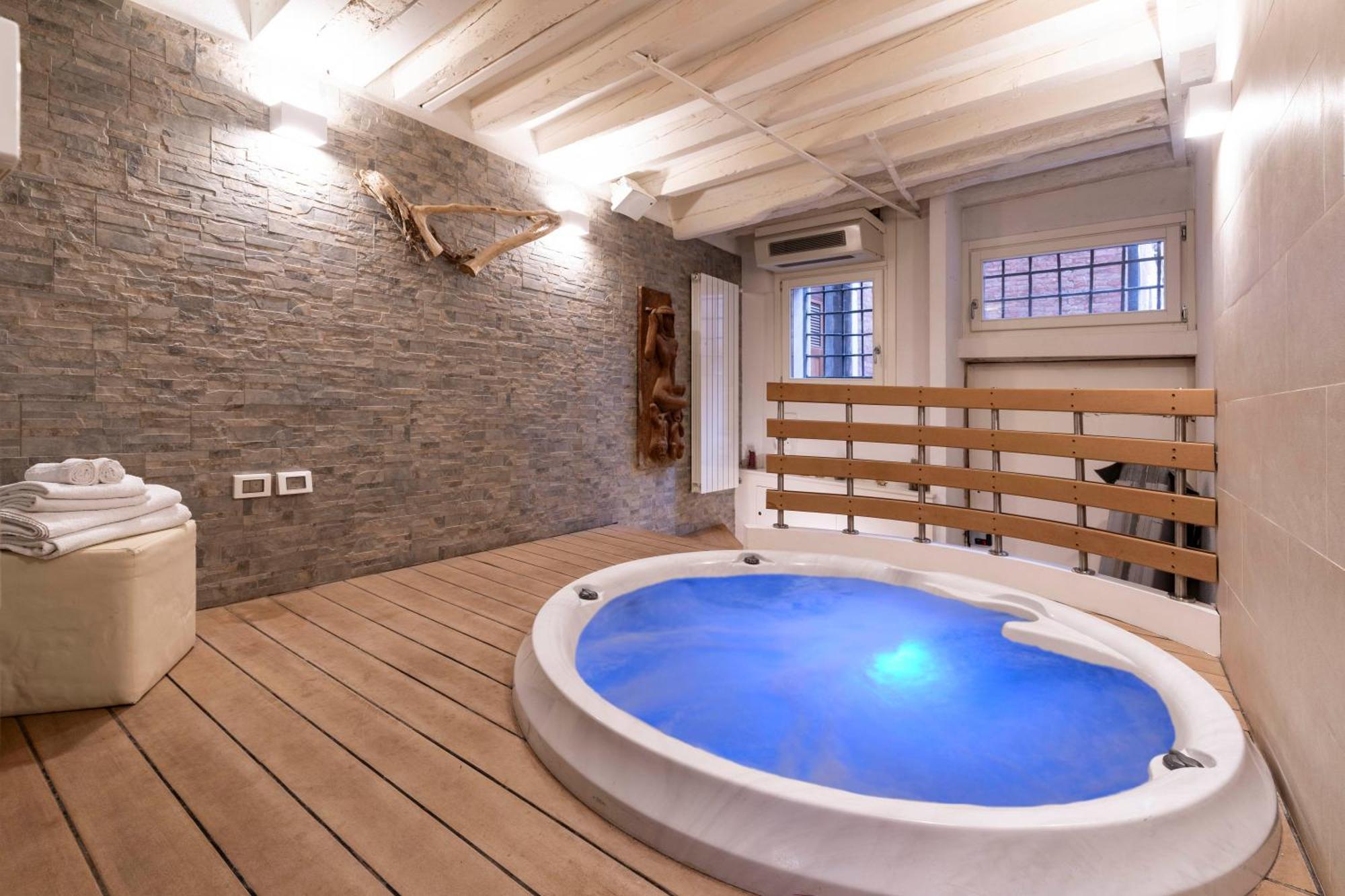 Appartamento San Samuele Centro+ Wellness Pool Jacuzzi Venezia