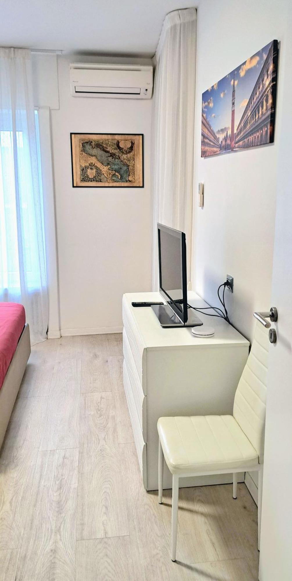 Marco Apartment *