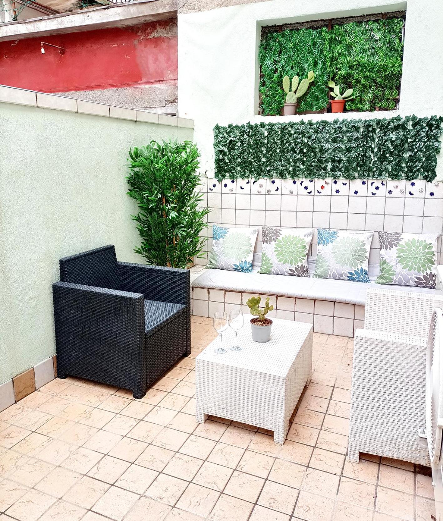 Appartement Briani Courtyard *