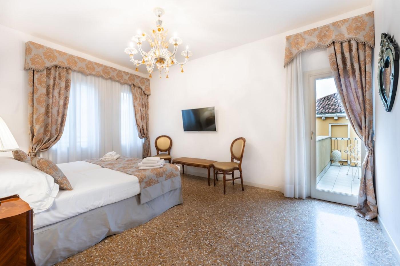 San Teodoro Palace - Luxury *