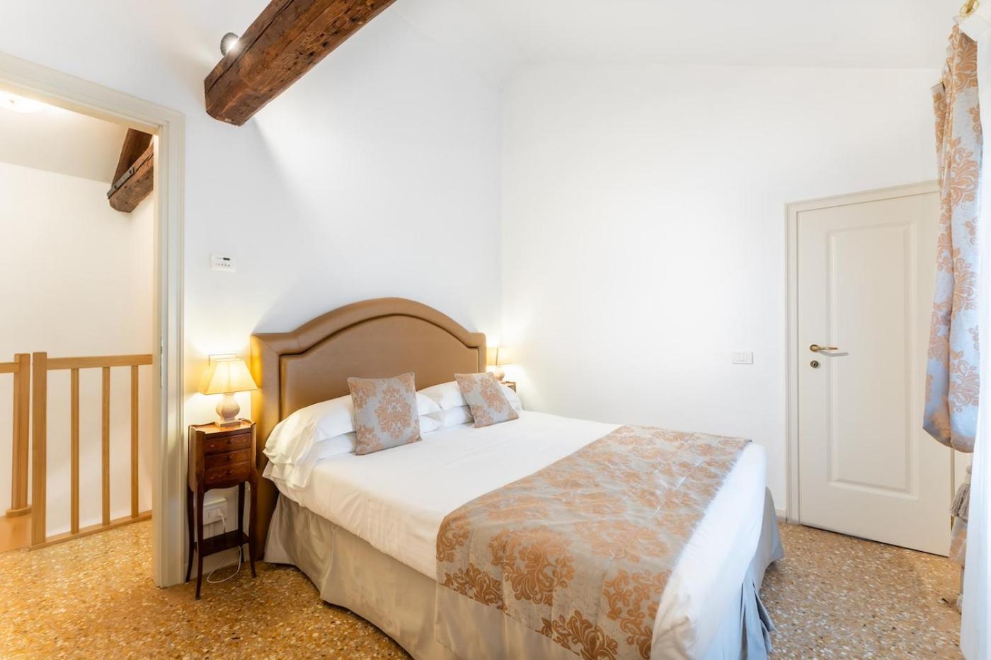 San Teodoro Palace - Luxury *