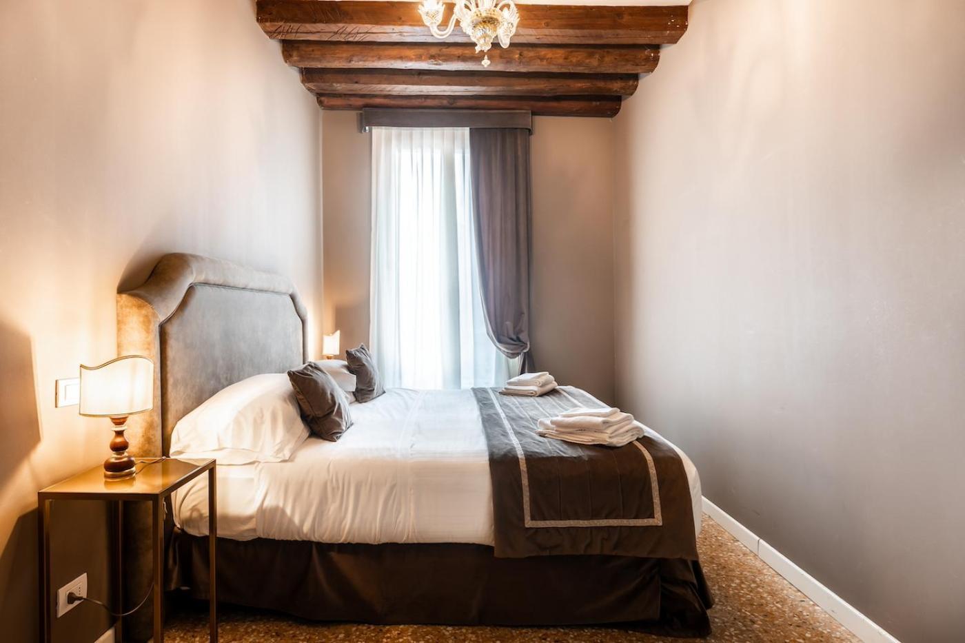 San Teodoro Palace - Luxury *