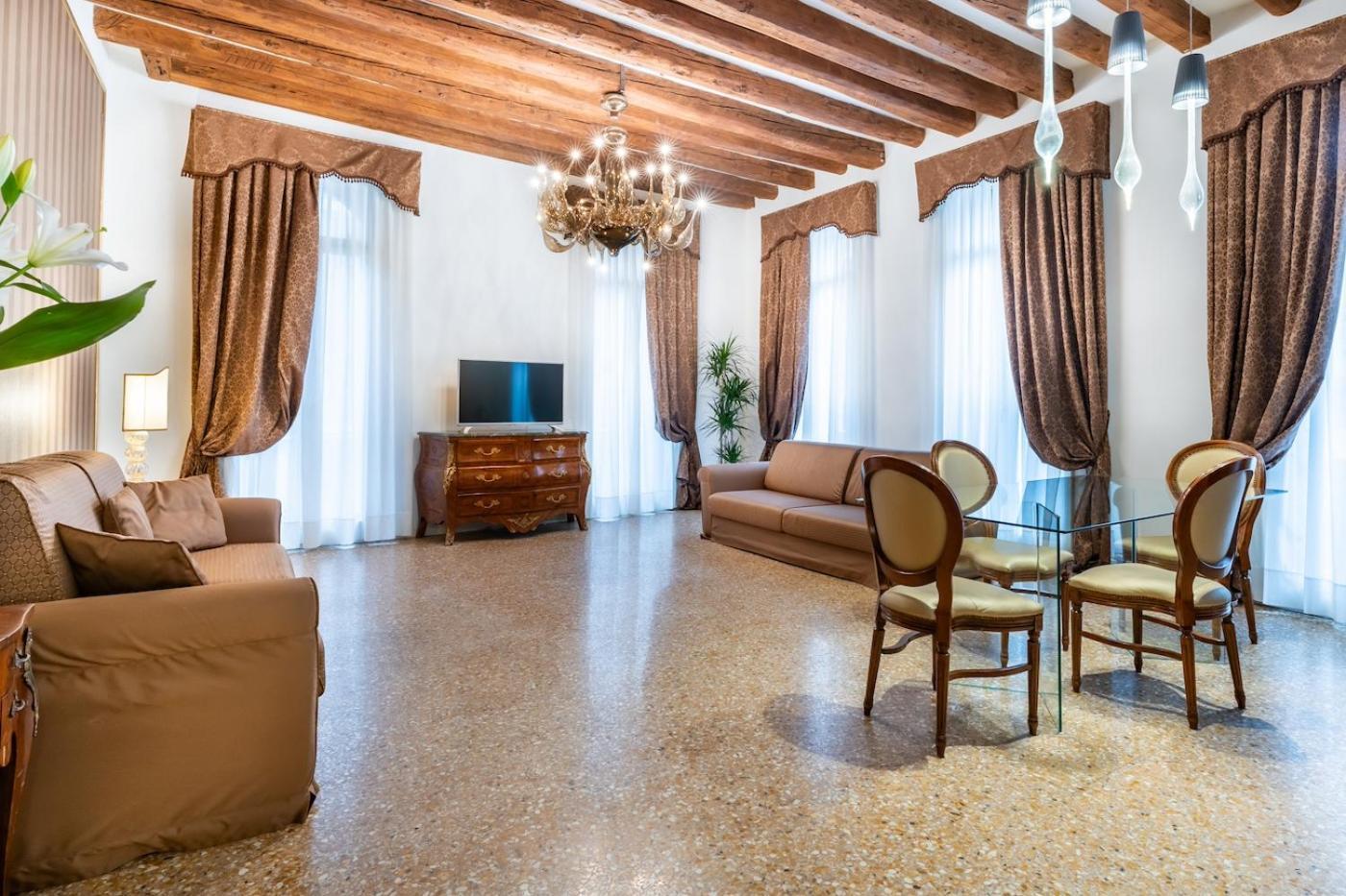 San Teodoro Palace - Luxury