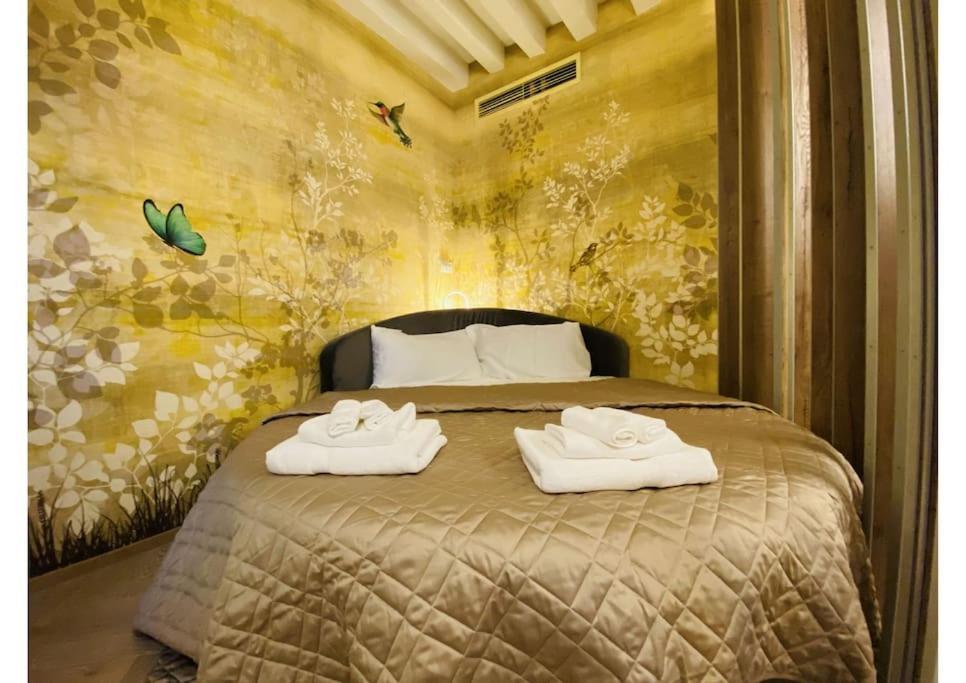 Sweet Time Venice, Luxury San Marco Frezzaria Apt! Appartement *