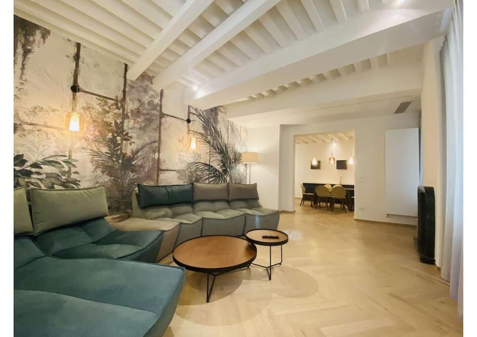 Appartement Sweet Time Venice, Luxury San Marco Frezzaria Apt! Venise