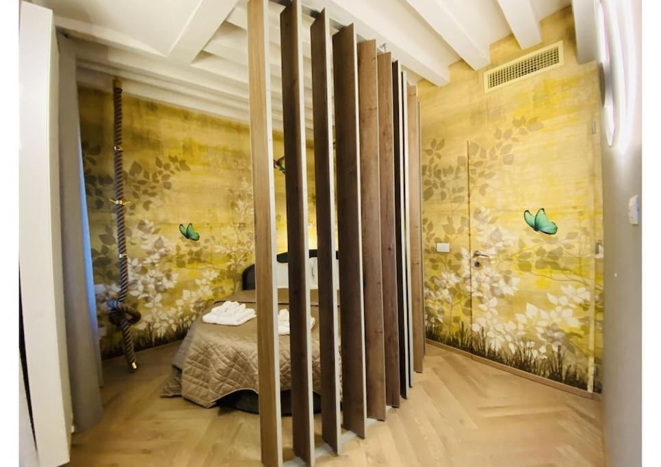 Appartement Sweet Time Venice, Luxury San Marco Frezzaria Apt! *