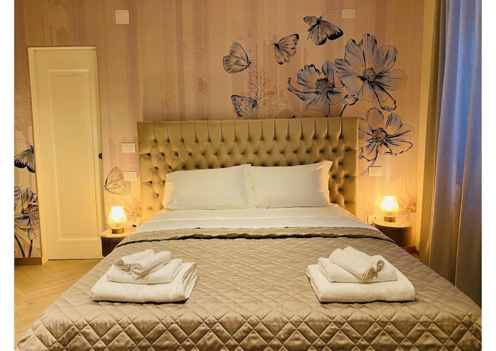 Sweet Time Venice, Luxury San Marco Frezzaria Apt! *