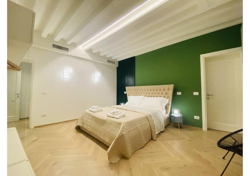 Sweet Time Venice, Luxury San Marco Frezzaria Apt! Appartement