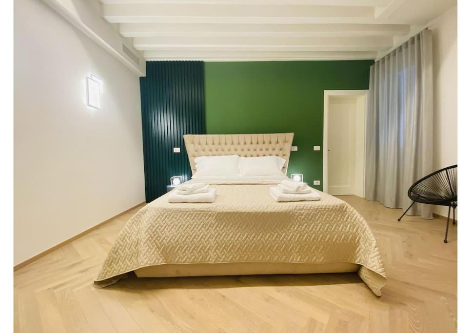 Appartement Sweet Time Venice, Luxury San Marco Frezzaria Apt! Venise