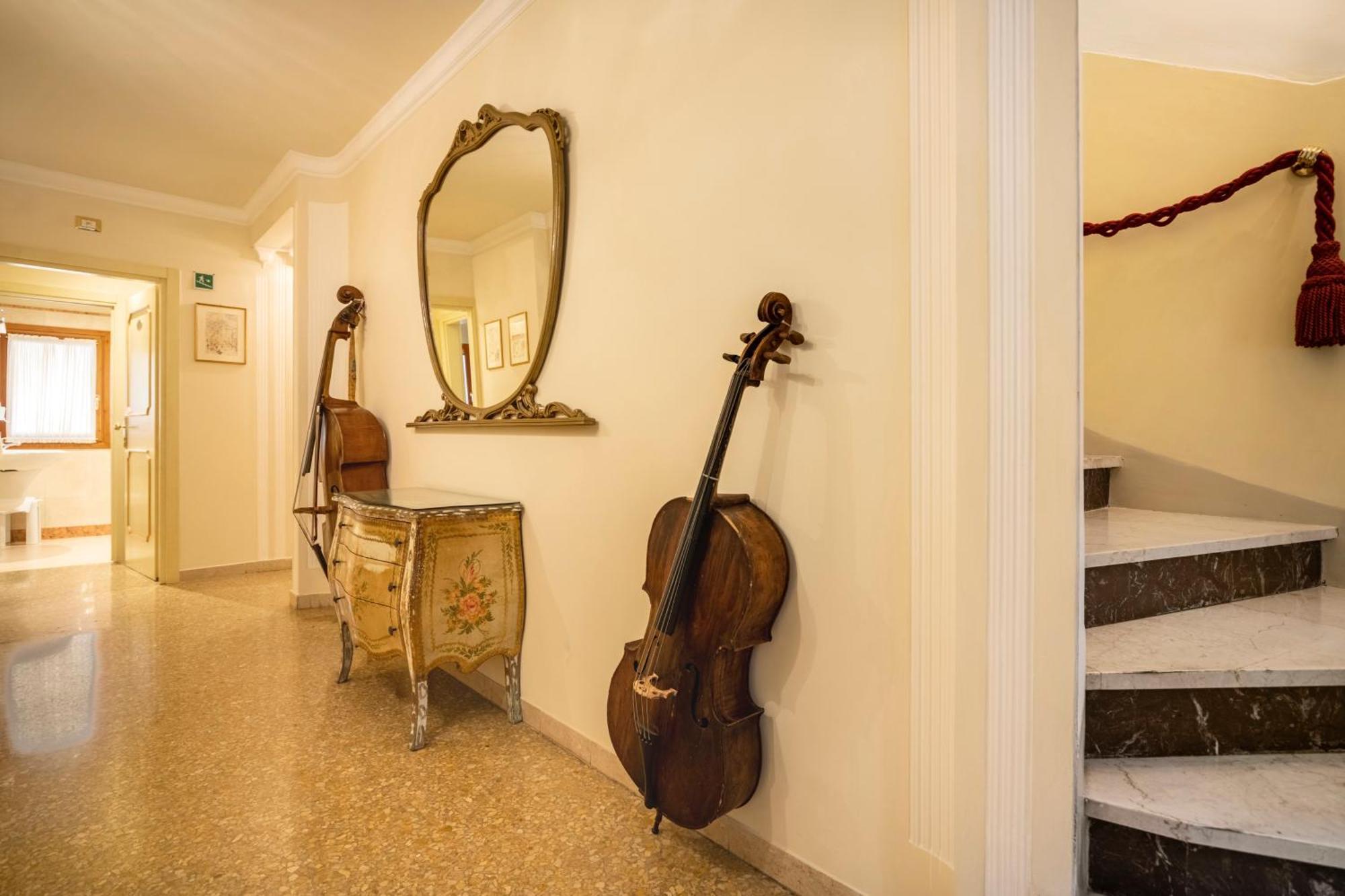 Al Leon Bed & Breakfast