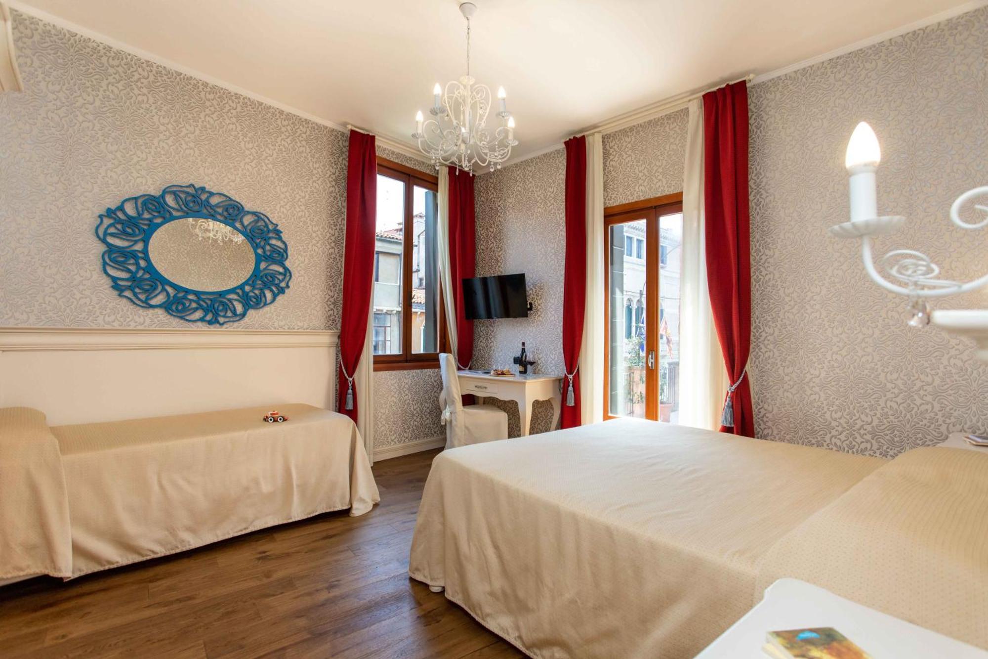 Affittacamere Charming Palace Santa Fosca 3*