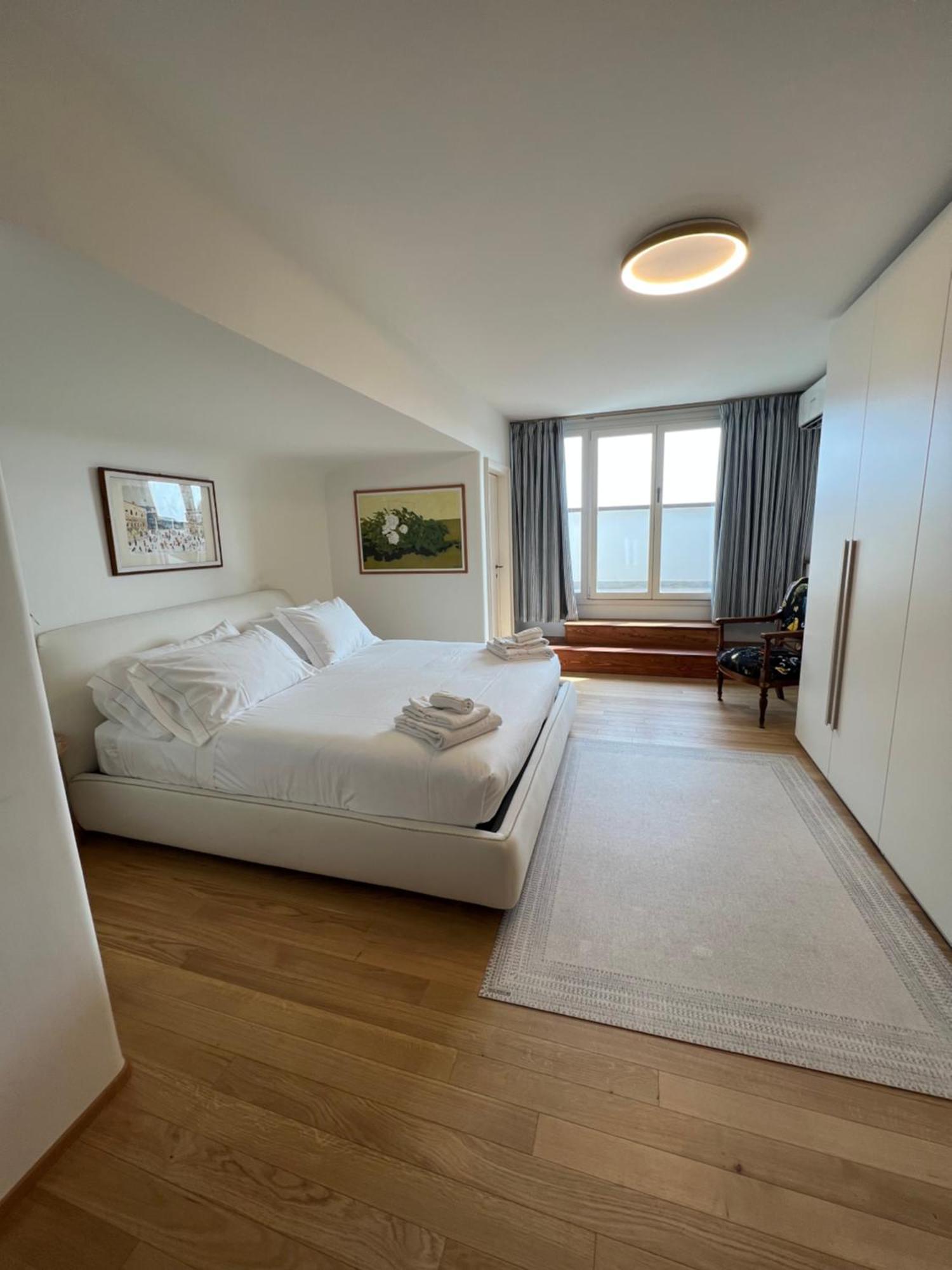 Attico Canal Grande A Palazzo Contarini Corfu Appartement