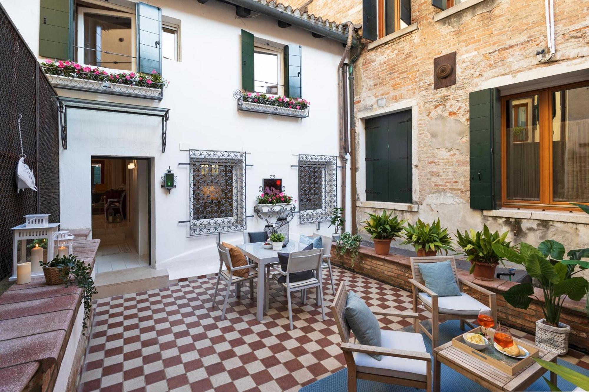 Appartement La Casa Piu A Venezia, Con Corte Privata *